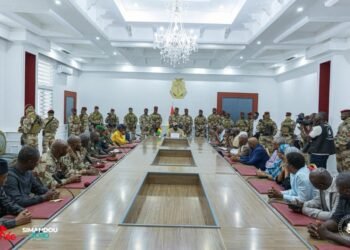 Veille de la présidentielle : Mamadi Doumbouya réunit le Conseil supérieur de la défense nationale