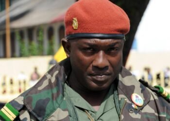 Décès en détention du commandant Aboubacar Diakité : les autorités évoquent une urgence médicale