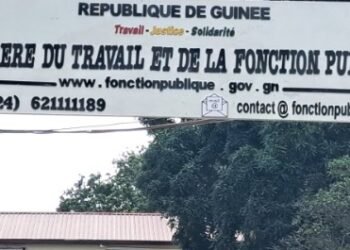 Guinée: une initiative d&rsquo;intégration à la fonction publique ouverte pour les migrants rapatriés 