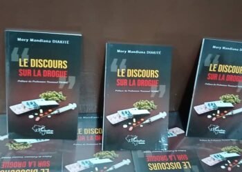 Littérature: un ouvrage de sensibilisation contre la drogue dédicacé à Conakry 