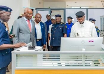 Administration : Un nouveau centre de passeports « express » inauguré à Conakry 